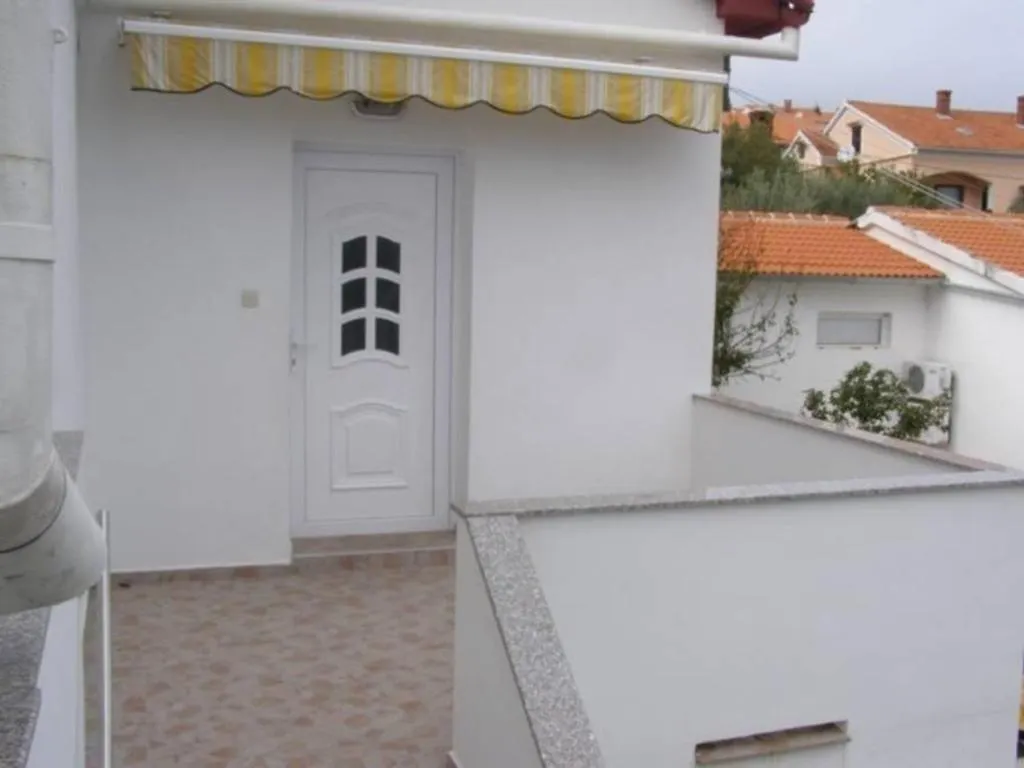 Apartment In Preko With Terrace, Air Conditioning, Wi-Fi, Washing Machine